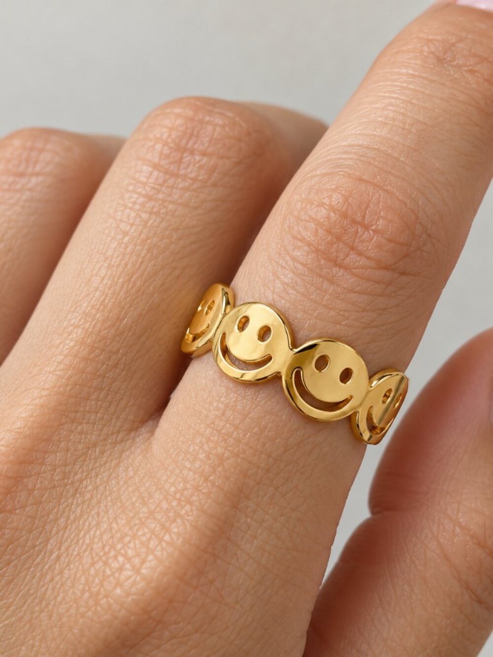Gold Smiley Face Adjustable Metal Band | Size 6-9